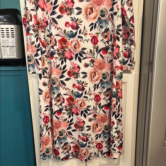 Dainty Jewells Your Favorite Dress size Medium - Picture 2 of 5